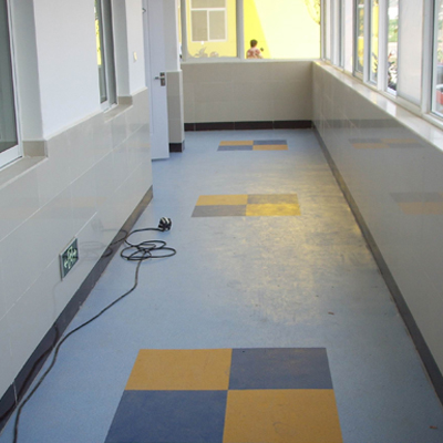 装塑胶运动地板有什么好处